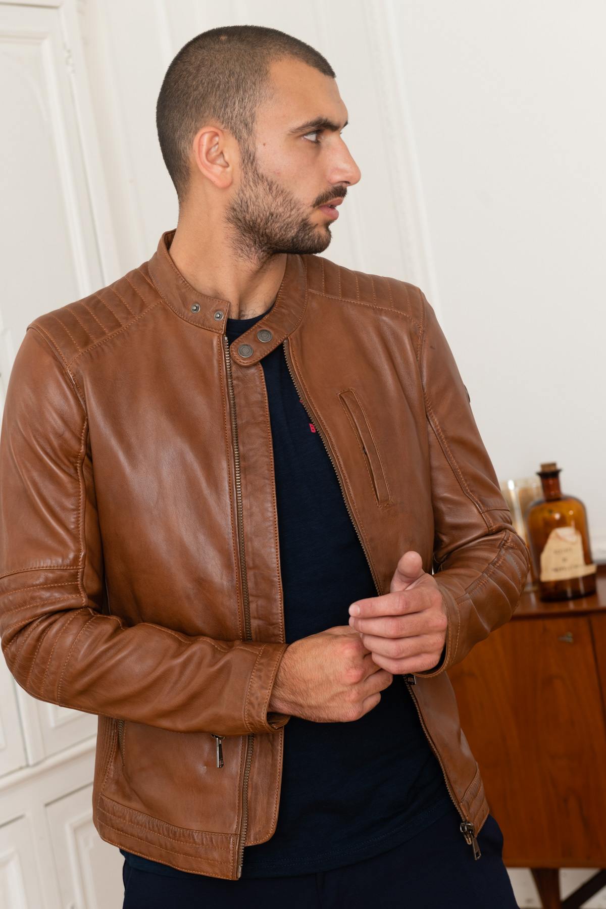 Biker-style jacket in cognac leather - Image n°4