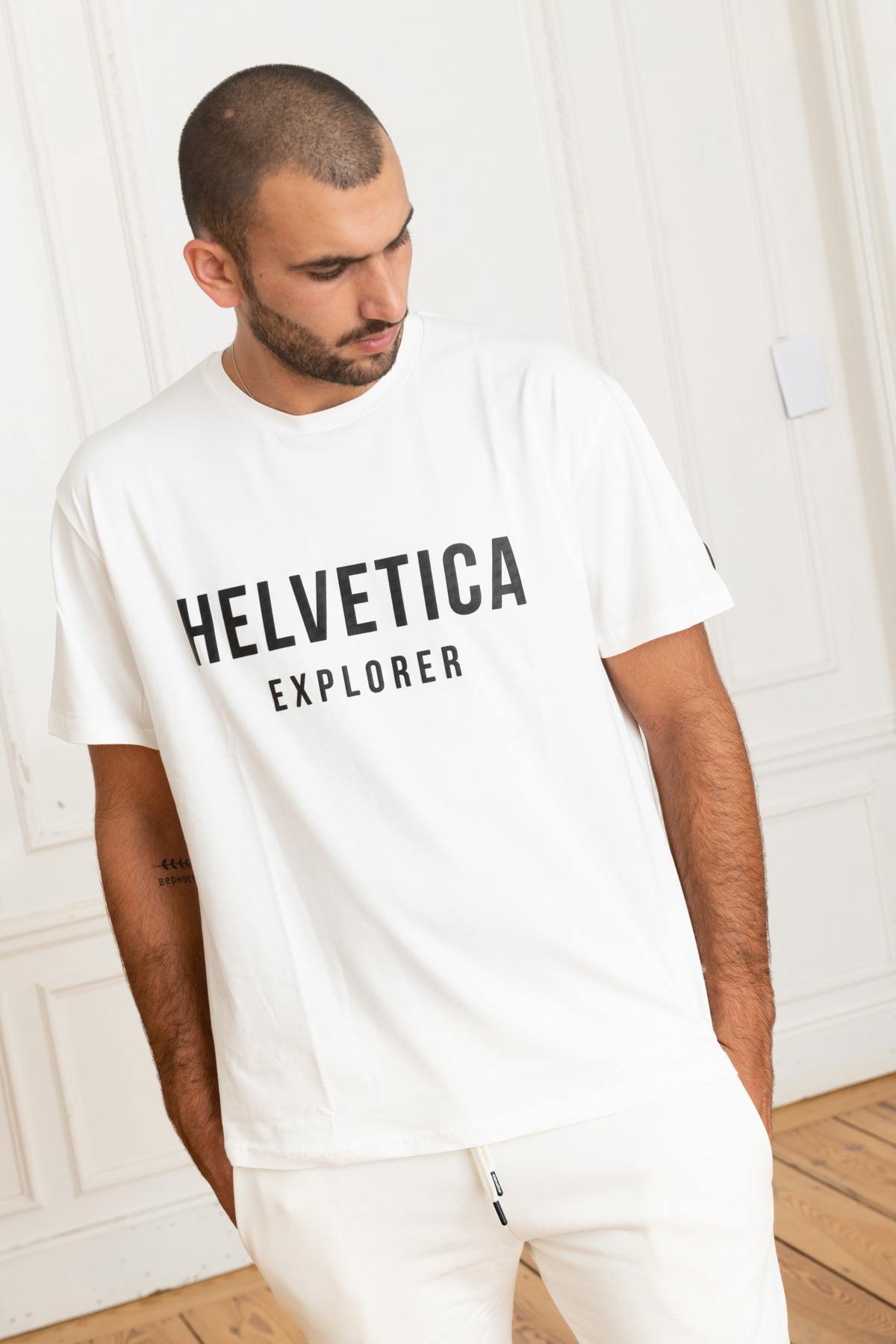 White streetwear t-shirt - Image n°1