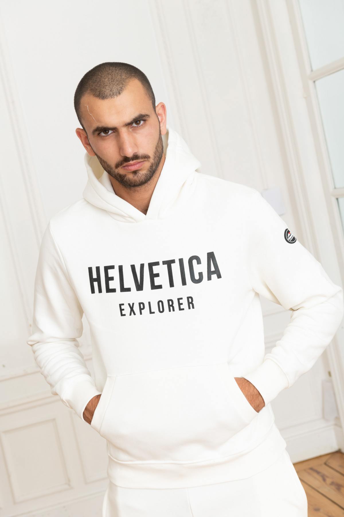 White streetwear hoodie - Image n°4