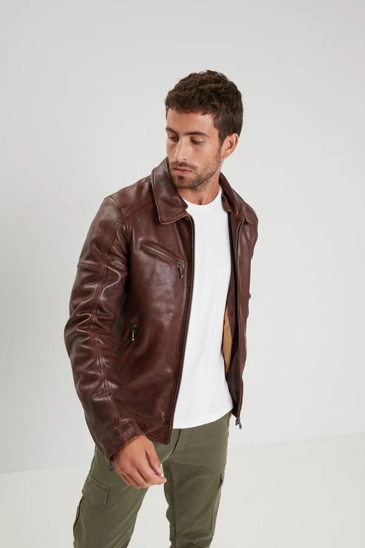 Brown washed lambskin leather jacket with faux fur collar - Image n°2