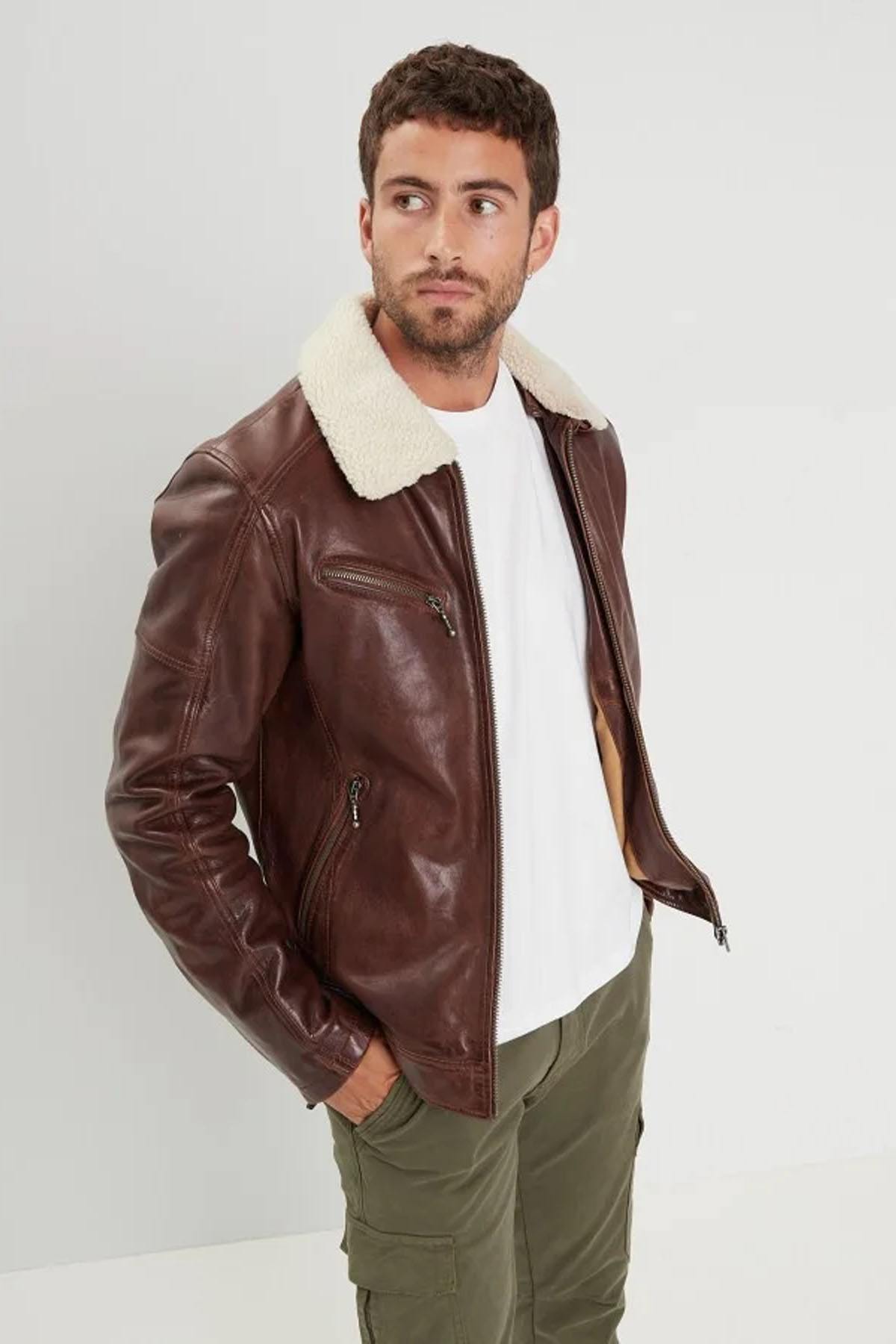 Brown washed lambskin leather jacket with faux fur collar - Image n°1