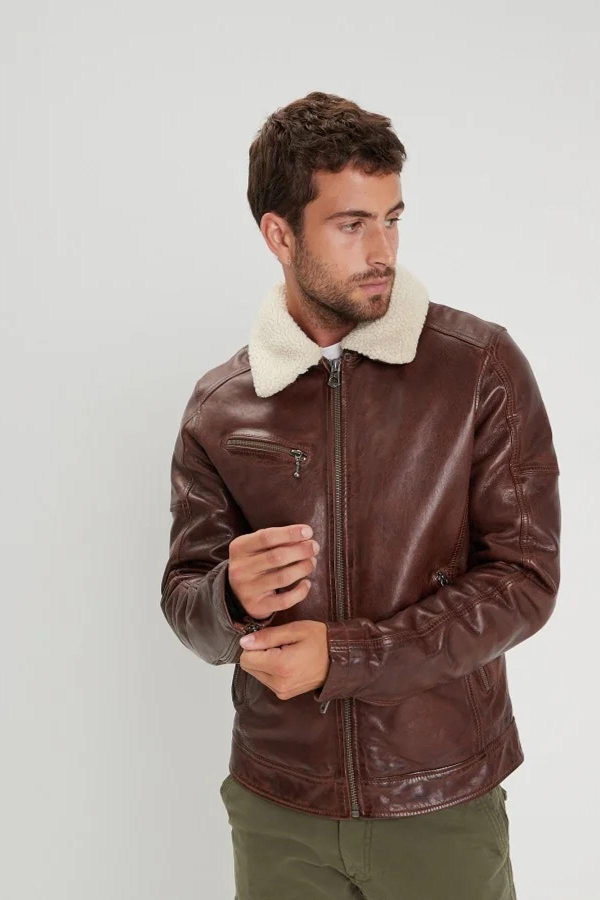 Brown washed lambskin leather jacket with faux fur collar - Image n°3