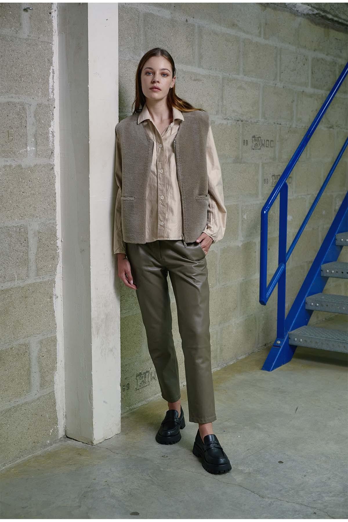 7/8 cigarette pants in beige sheep leather - Image n°2