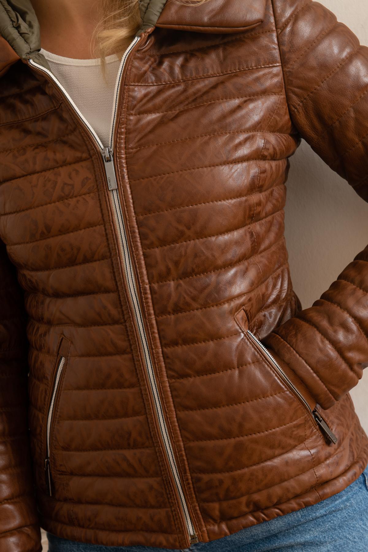 Quilted brown leather down jacket - Image n°3