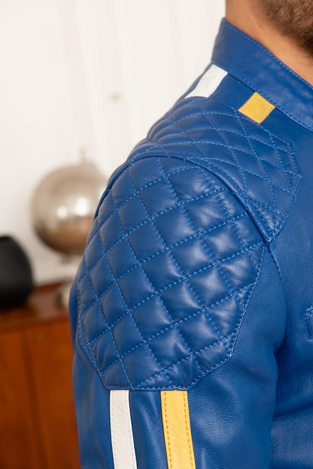 Electric blue leather jacket with yellow stripes - Image n°7