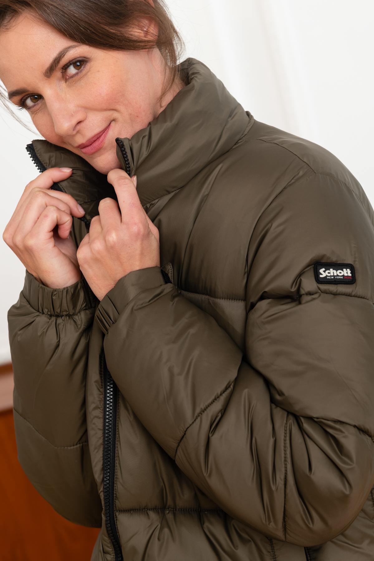 Women's down jacket in bronze recycled nylon - Image n°8