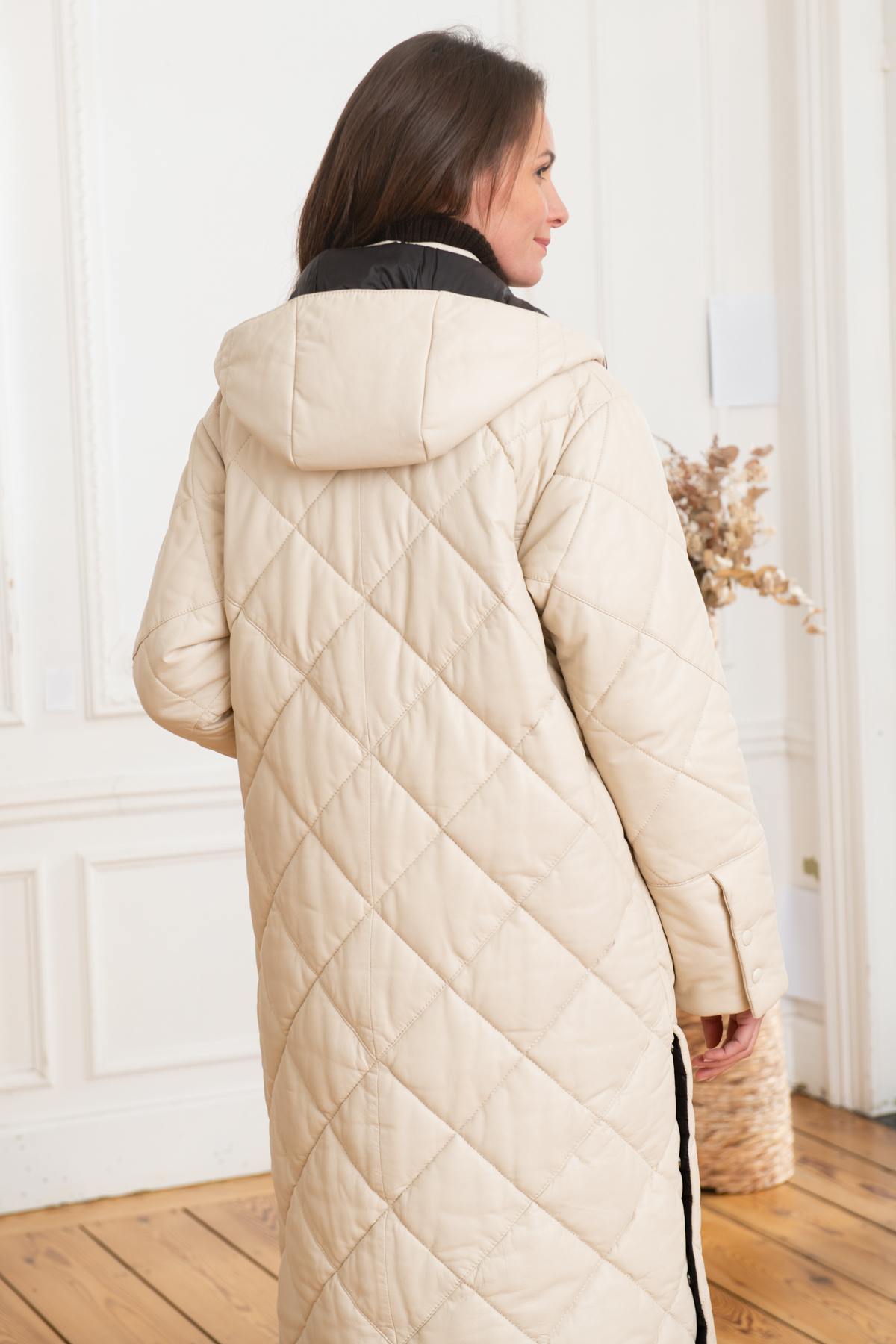 Quilted shell leather coat - Image n°6