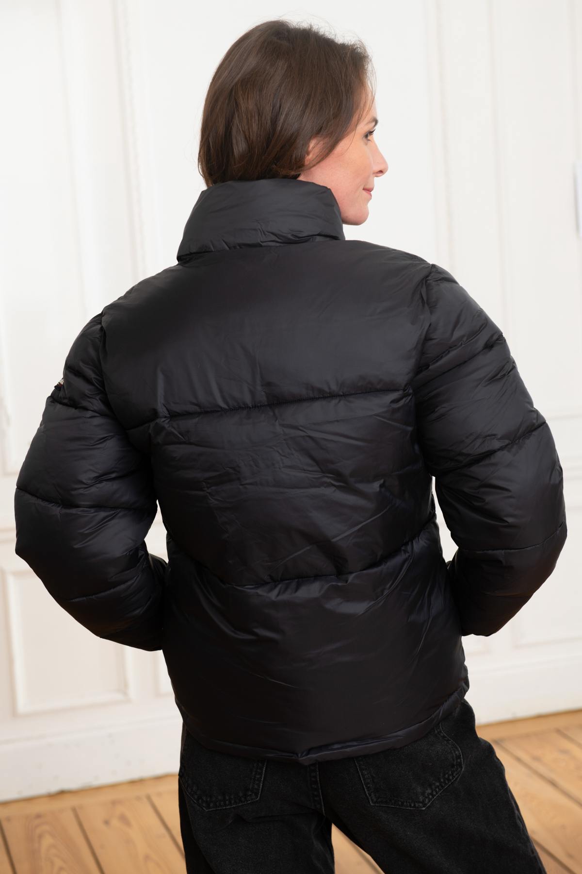 Black oversized down jacket in recycled nylon - Image n°5