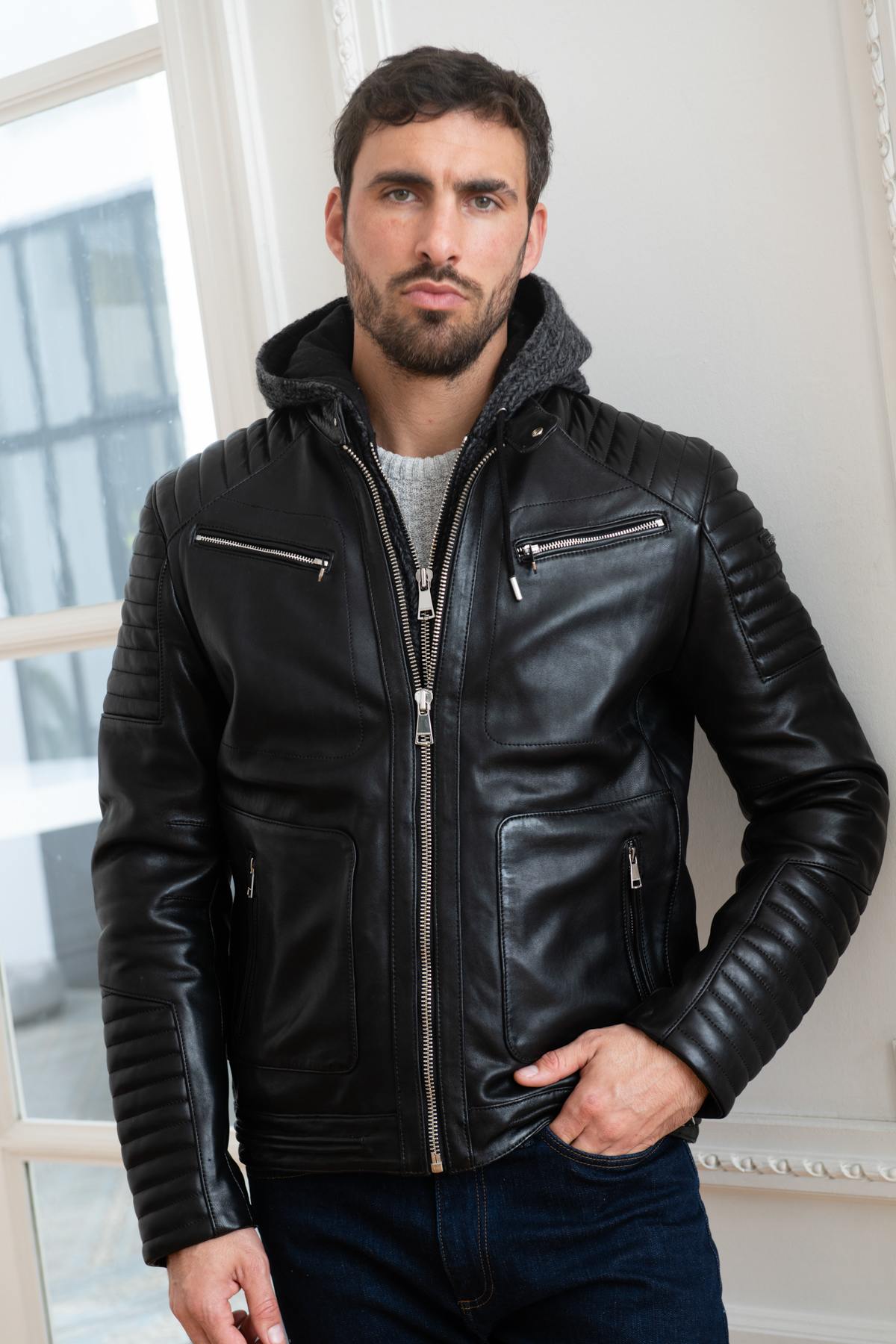 Biker-style leather jacket with wool lining - Image n°4