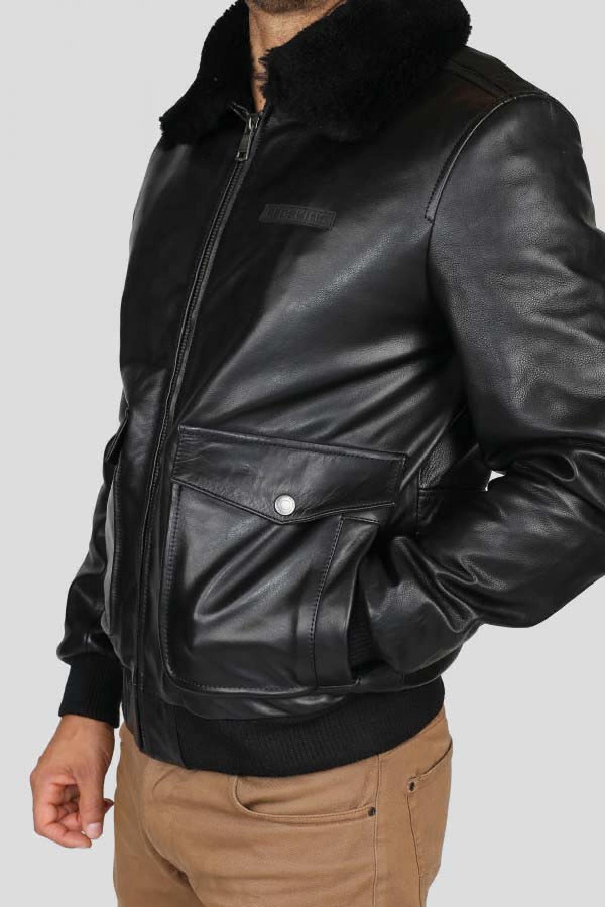 Black leather pilot jacket with fur collar - Image n°1