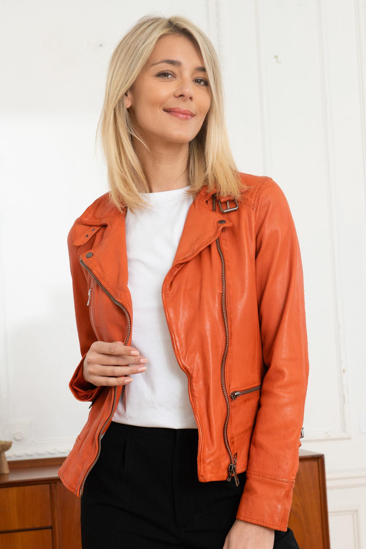 Women's orange sheepskin leather perfecto - Image n°3