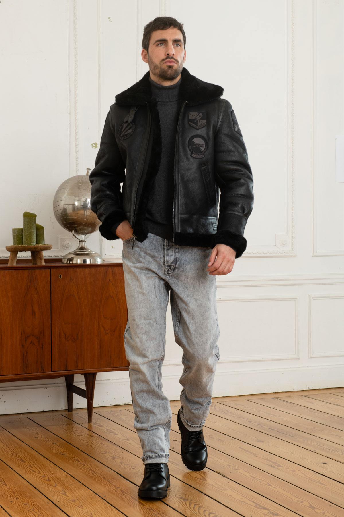 Black B3 bomber in black shearling - Image n°2