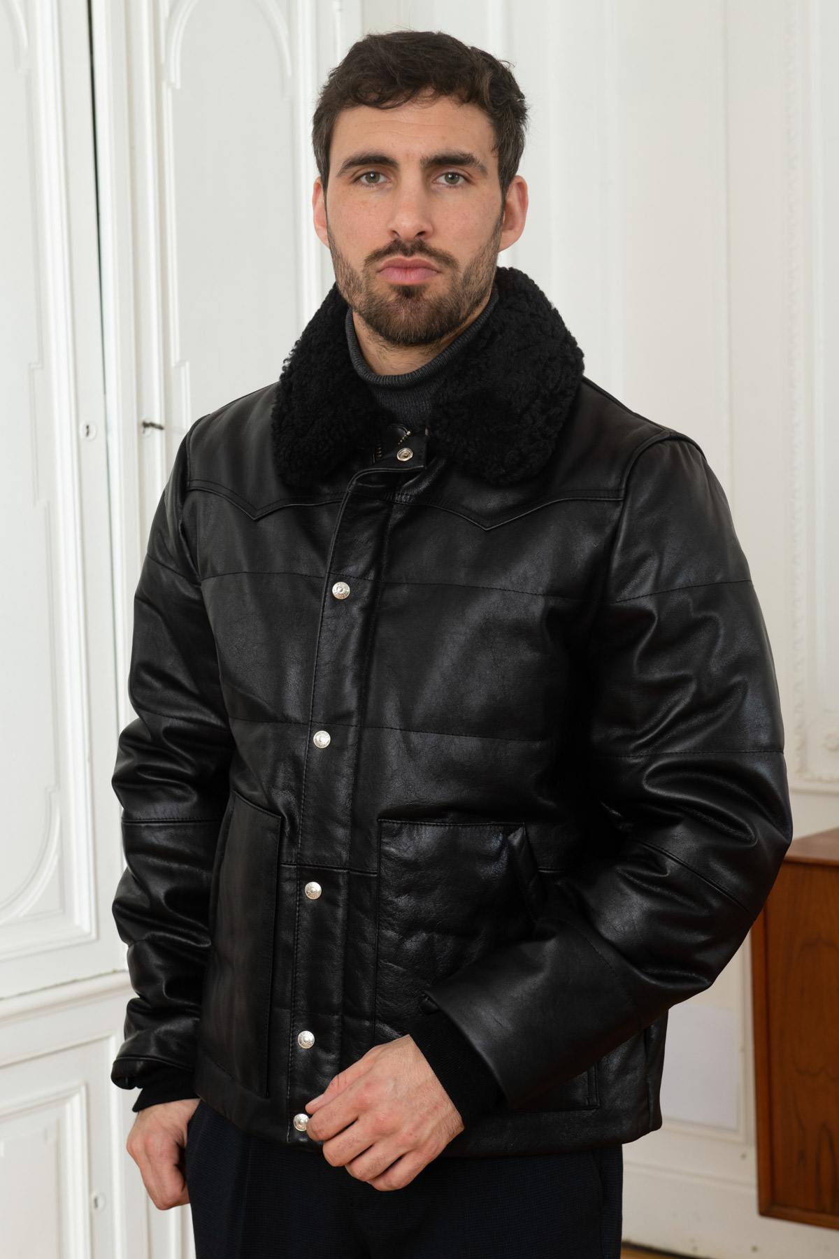 Cowhide leather down jacket with sheepskin collar - Image n°3