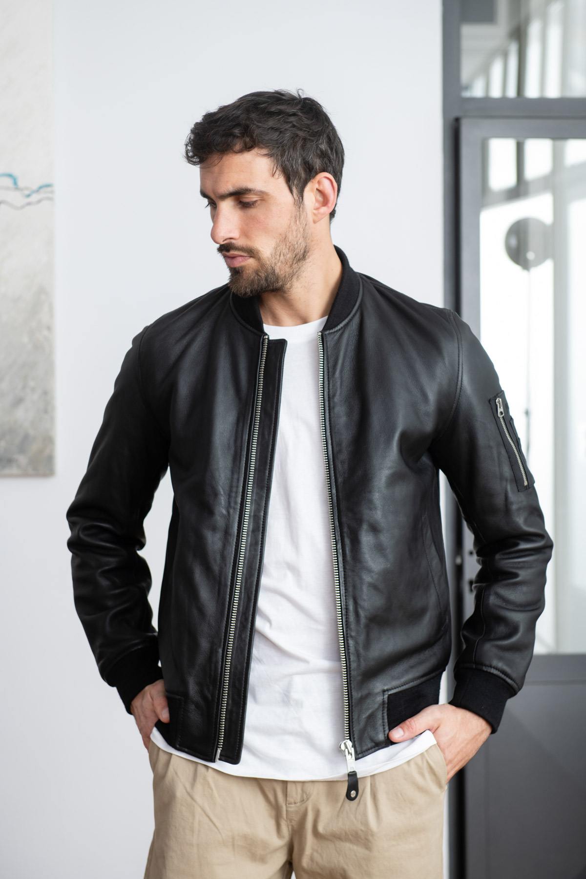 Black leather bomber - Image n°1