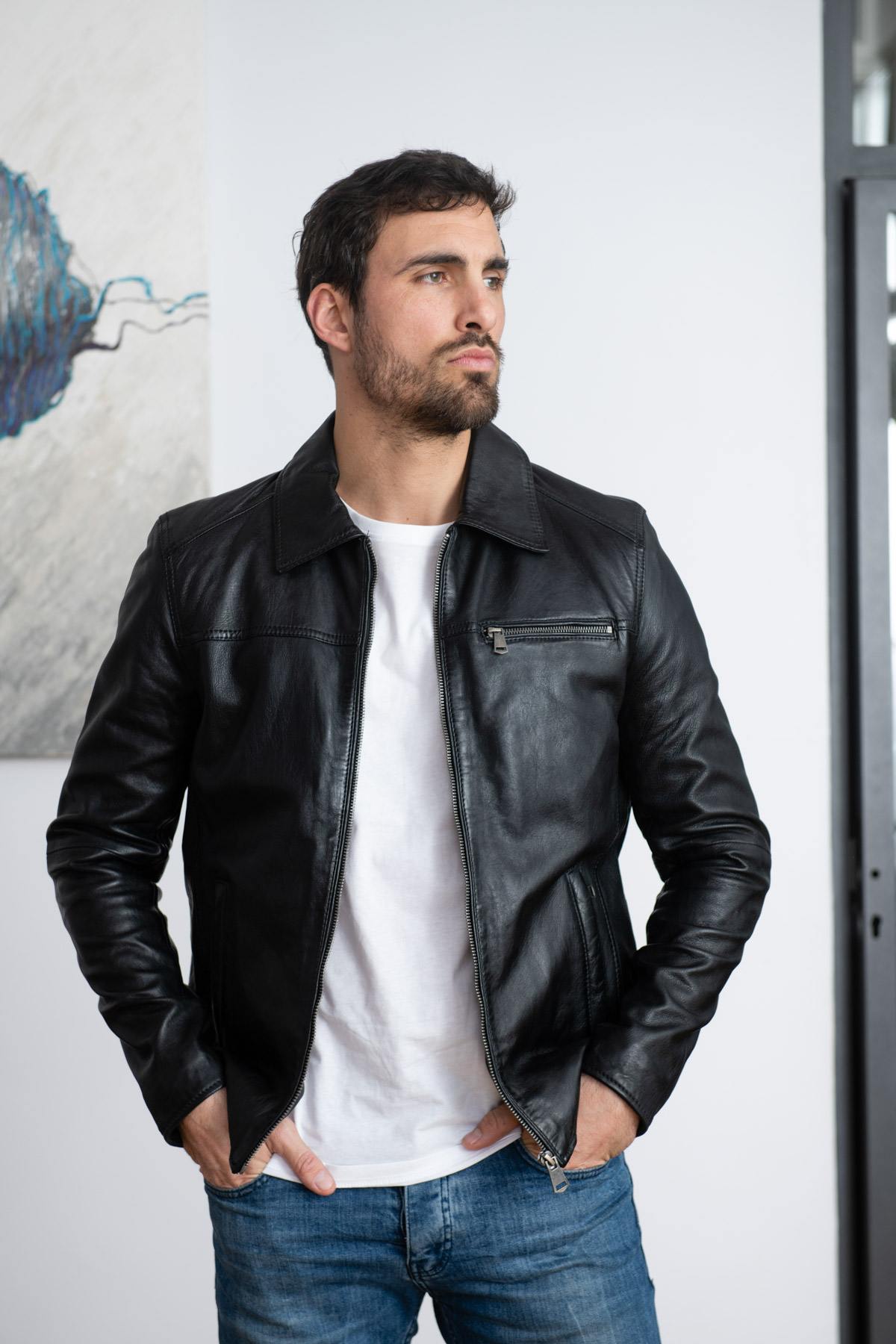 Black shirt collar jacket for men. - Image n°1