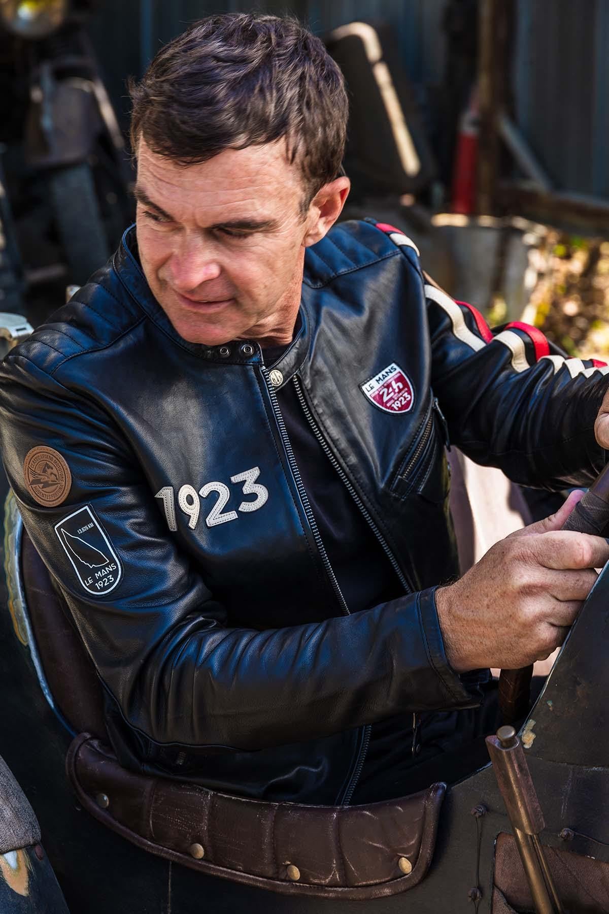 Leather jacket 100 years 24h of Le Mans - Image n°10