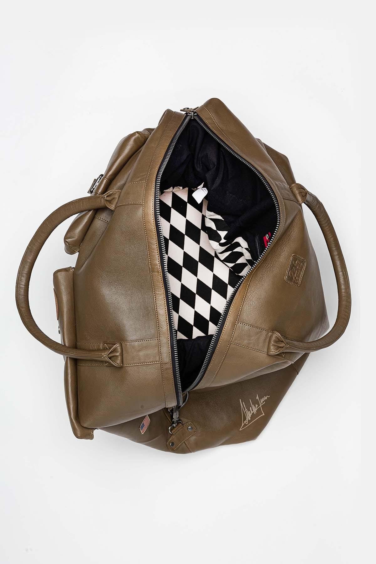 48H travel bag in Khaki sheepskin leather - Image n°5