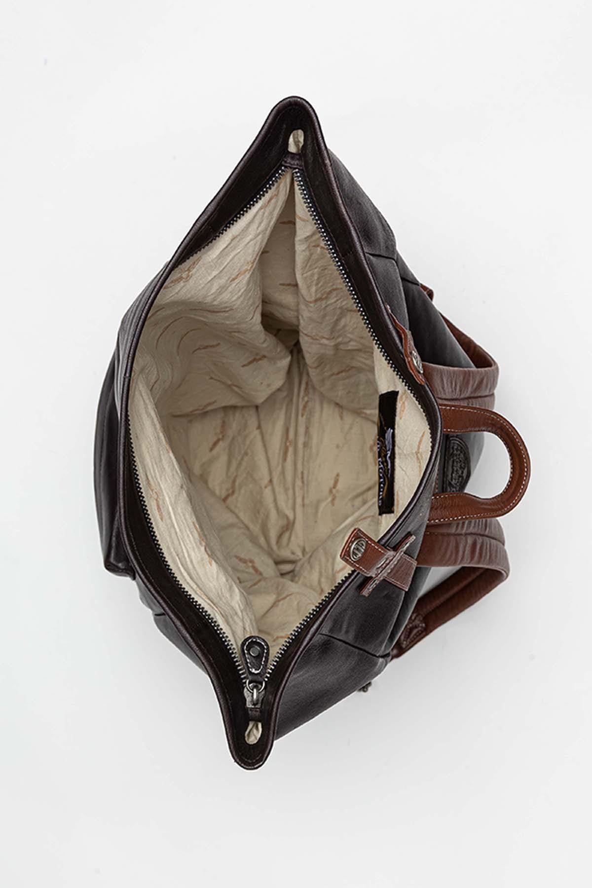 Dark brown leather backpack - Image n°4