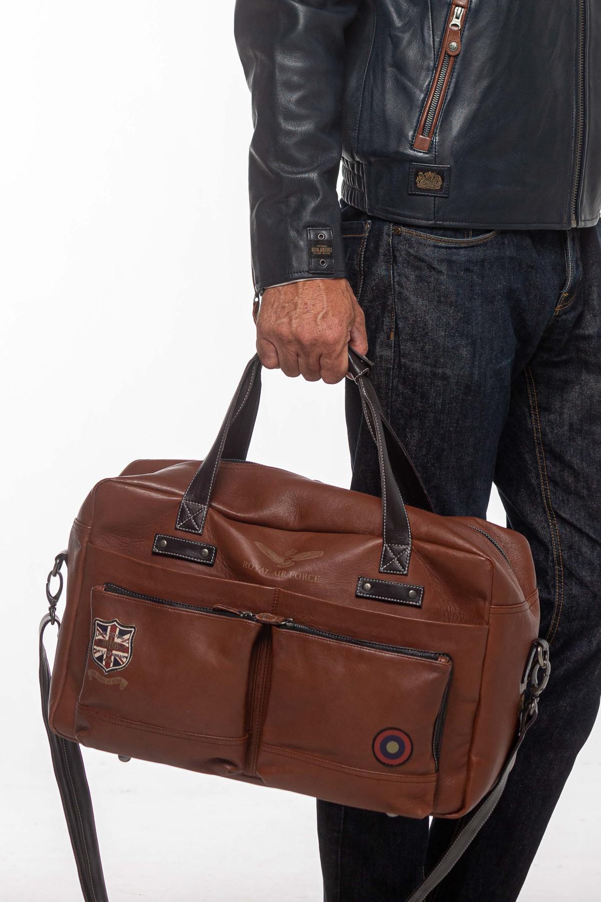 Tortoise sheepskin leather travel bag - Image n°5