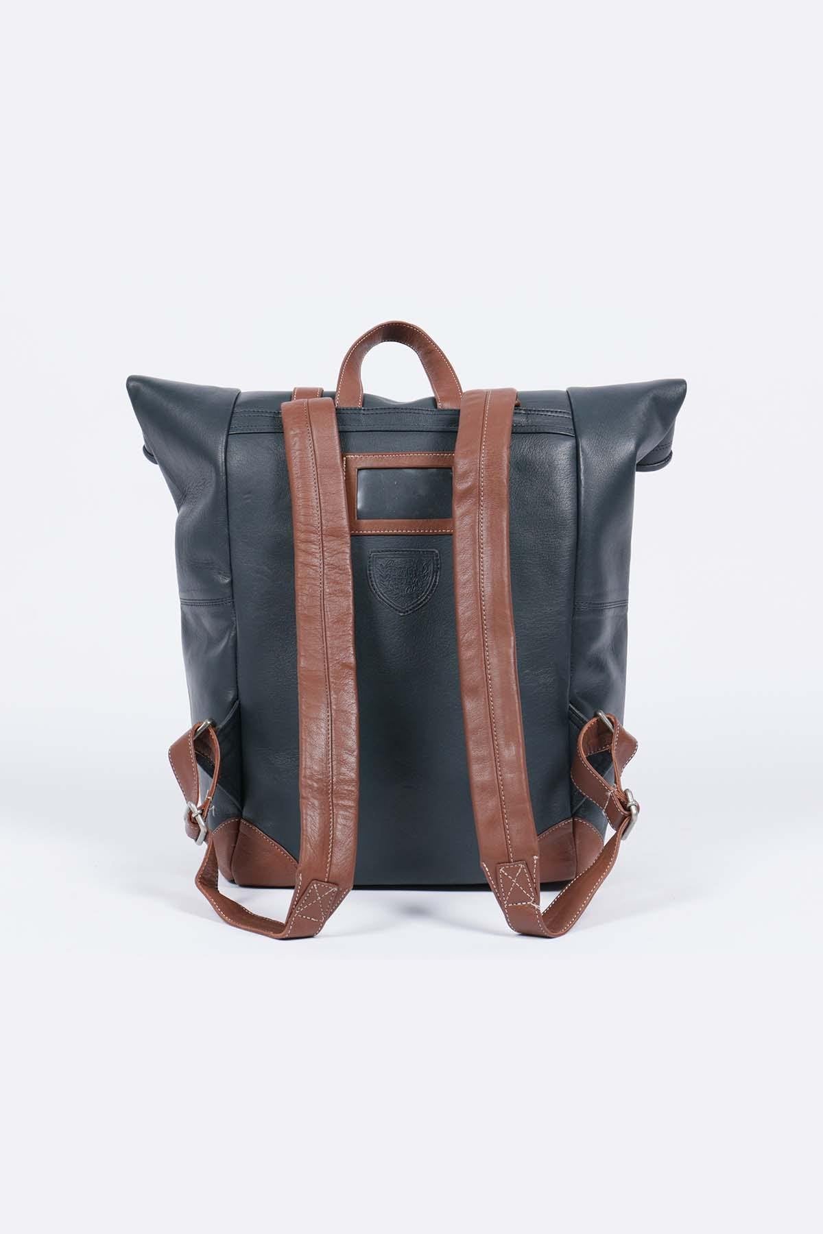 Navy leather backpack - Image n°2