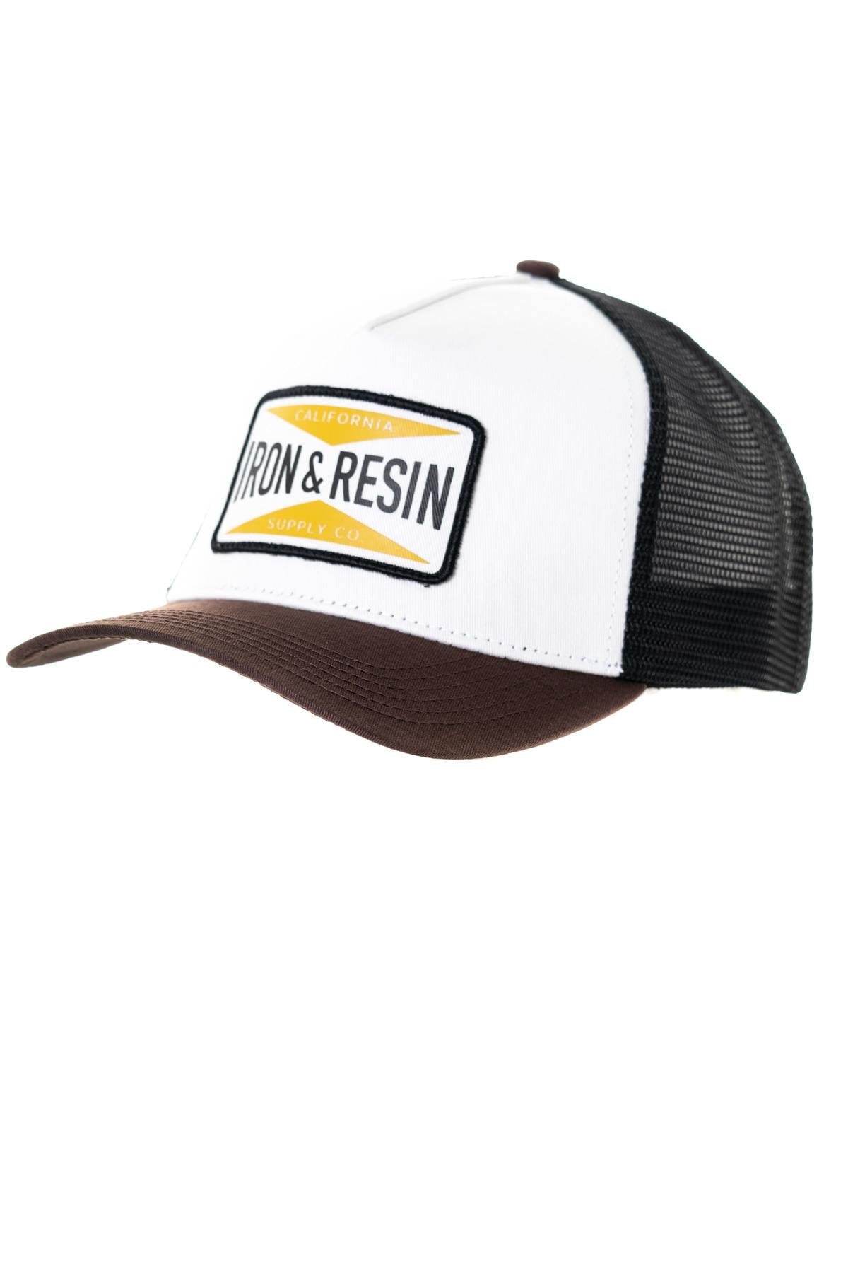 White and brown racing cap - Image n°1