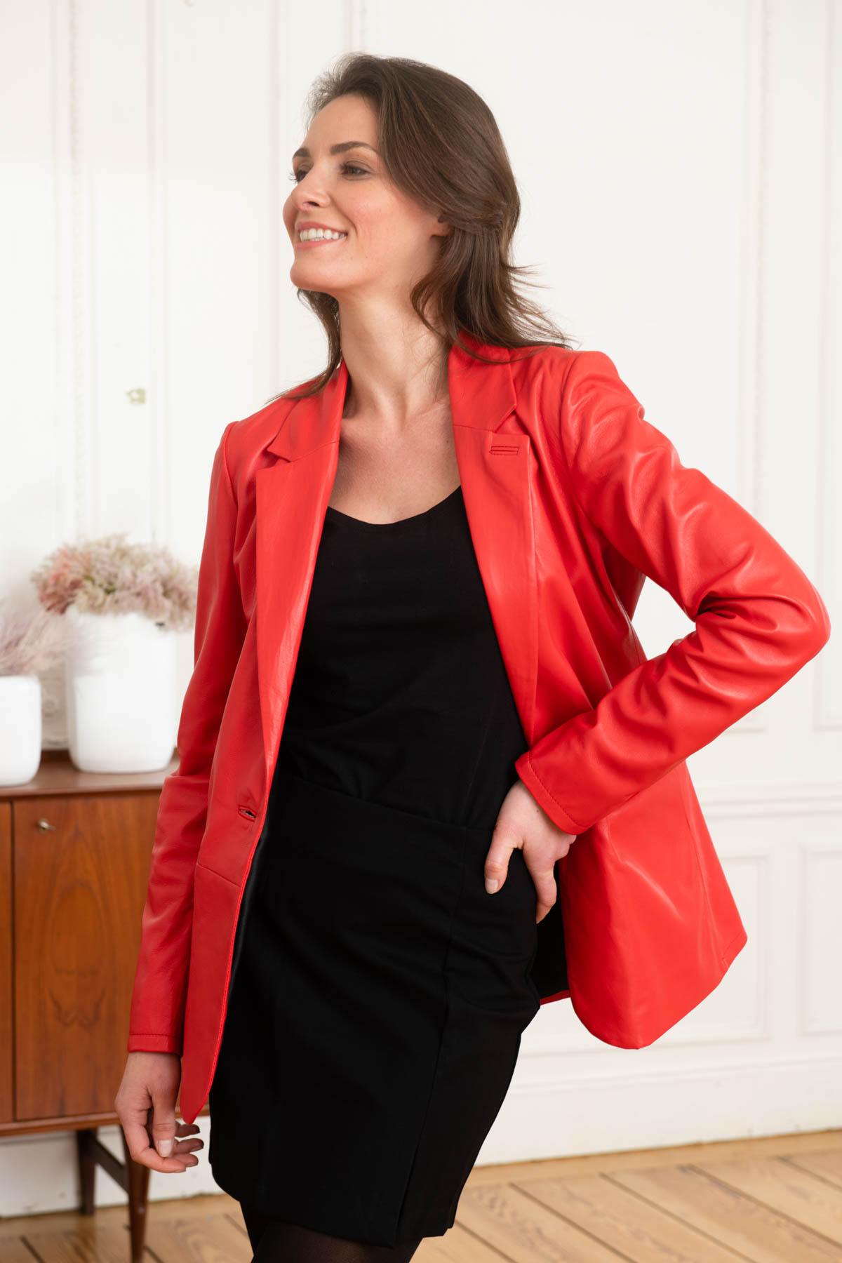 Dark red women's leather blazer - Image n°1