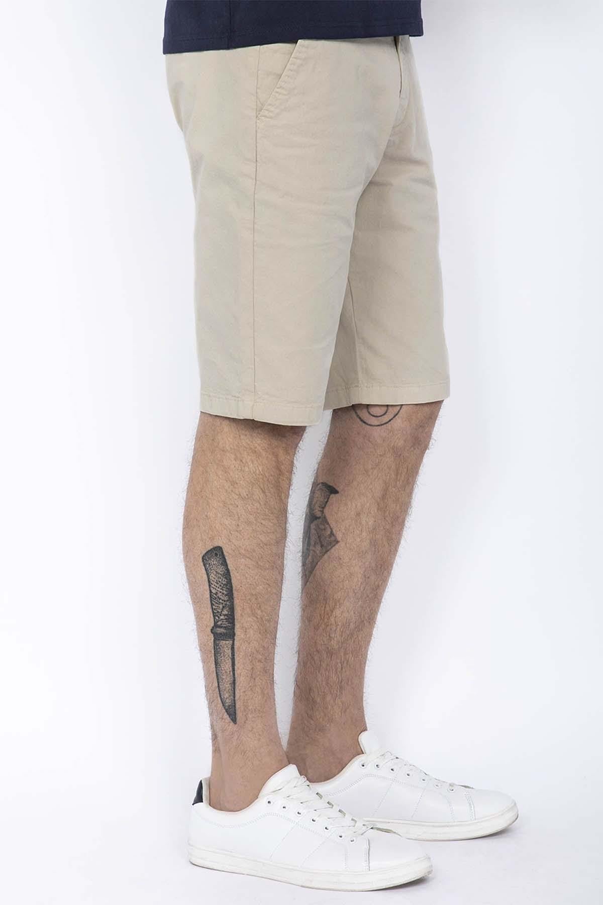 Men's beige chino shorts - Image n°1