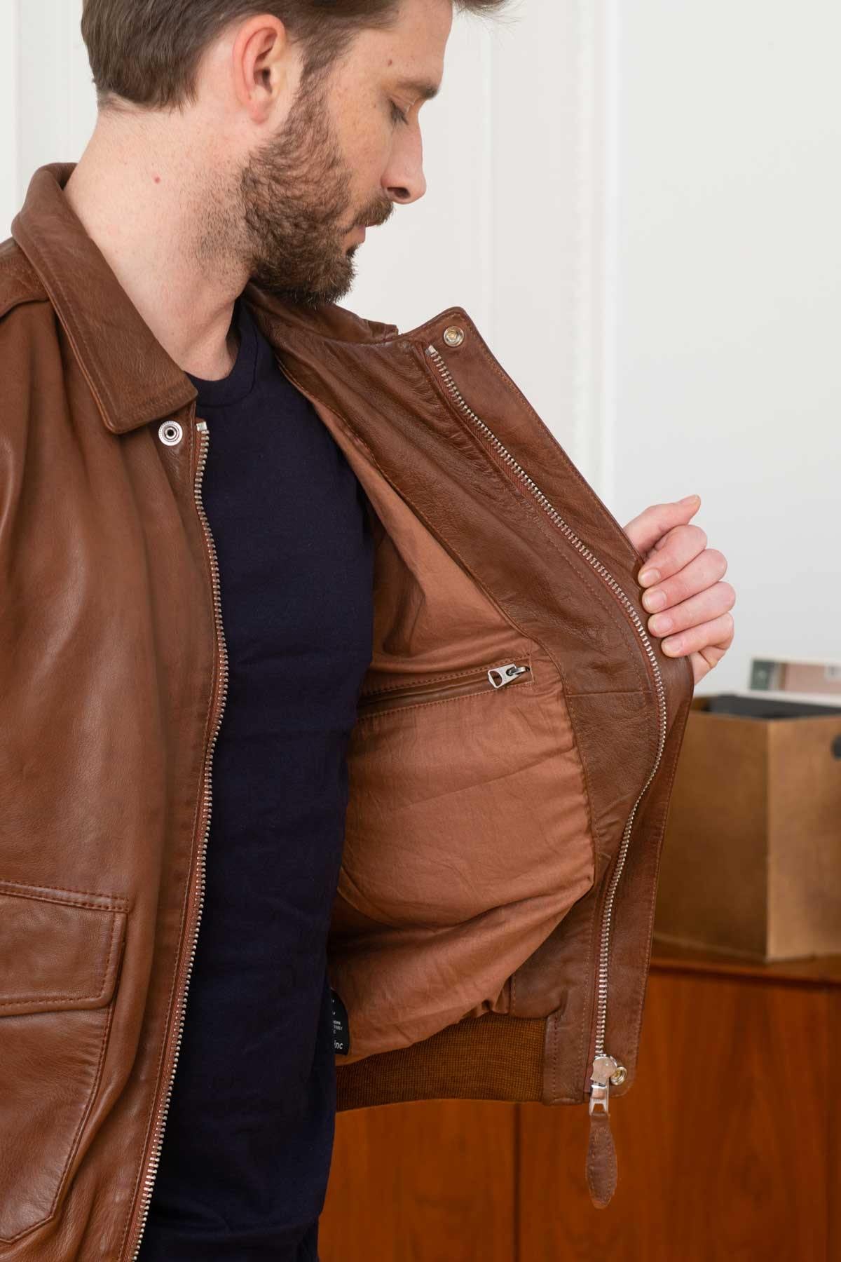 Vintage style leather jacket in cognac color - Image n°3