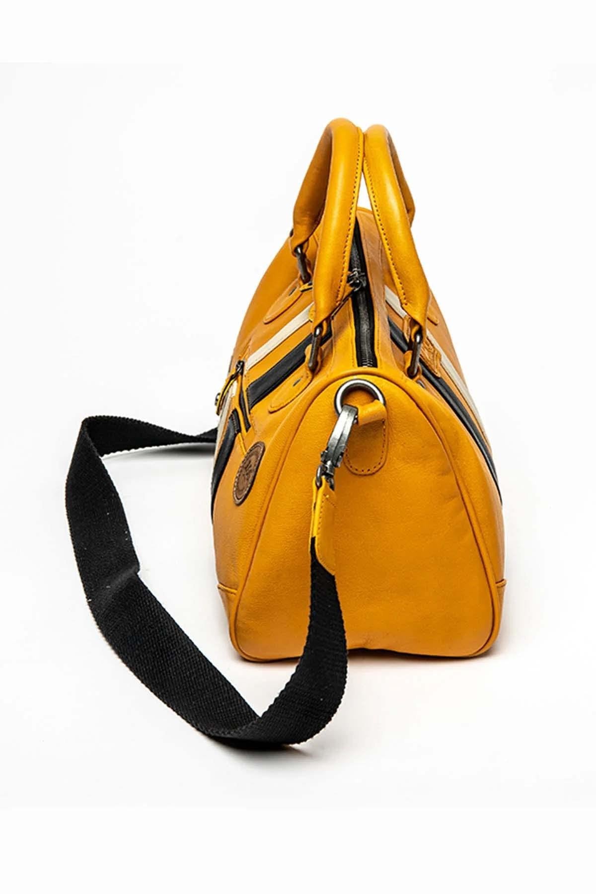 Yellow leather bowling bag for the 100th anniversary of Le Mans - Image n°4