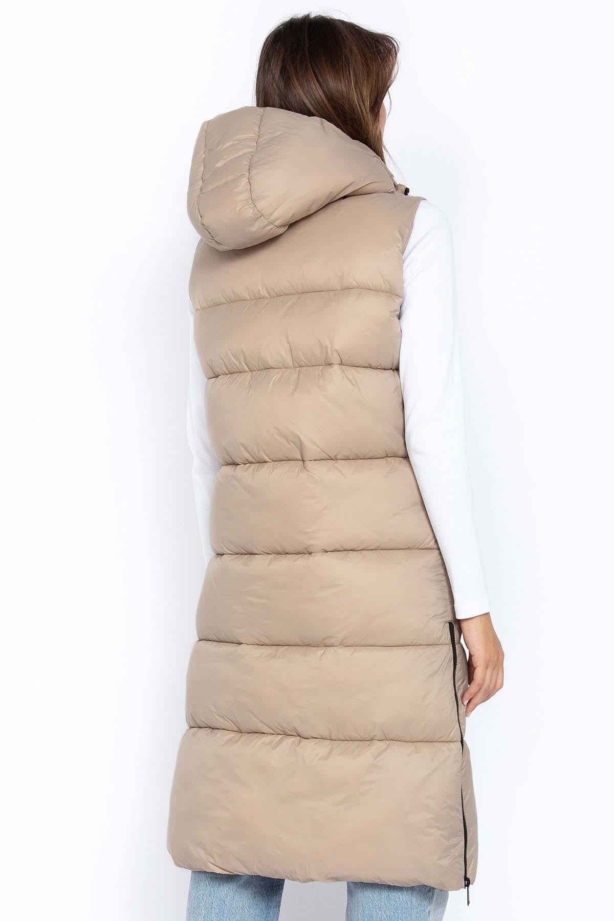 Women's extra long sleeveless down jacket in beige recycled nylon - Image n°3