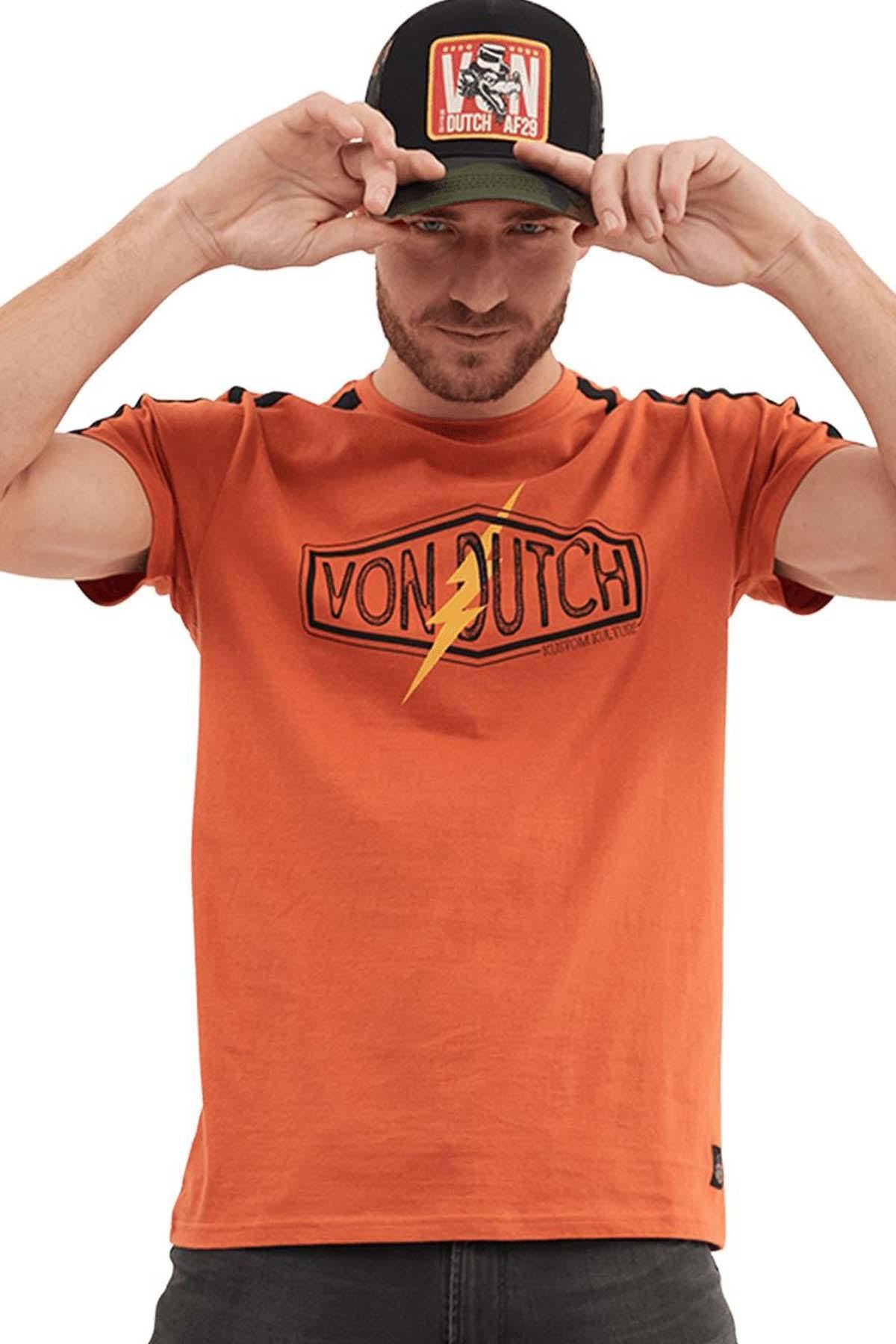 Men's orange T-shirt with vintage logo - Image n°1