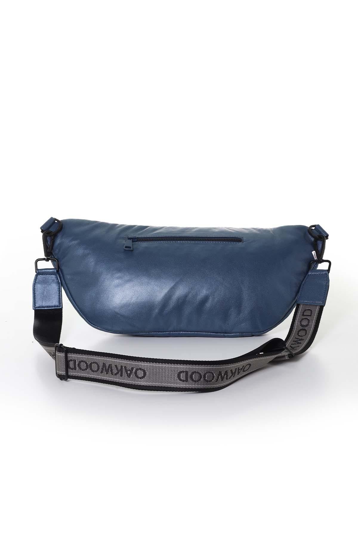 Women's metallic cobalt colored fanny pack - Image n°3