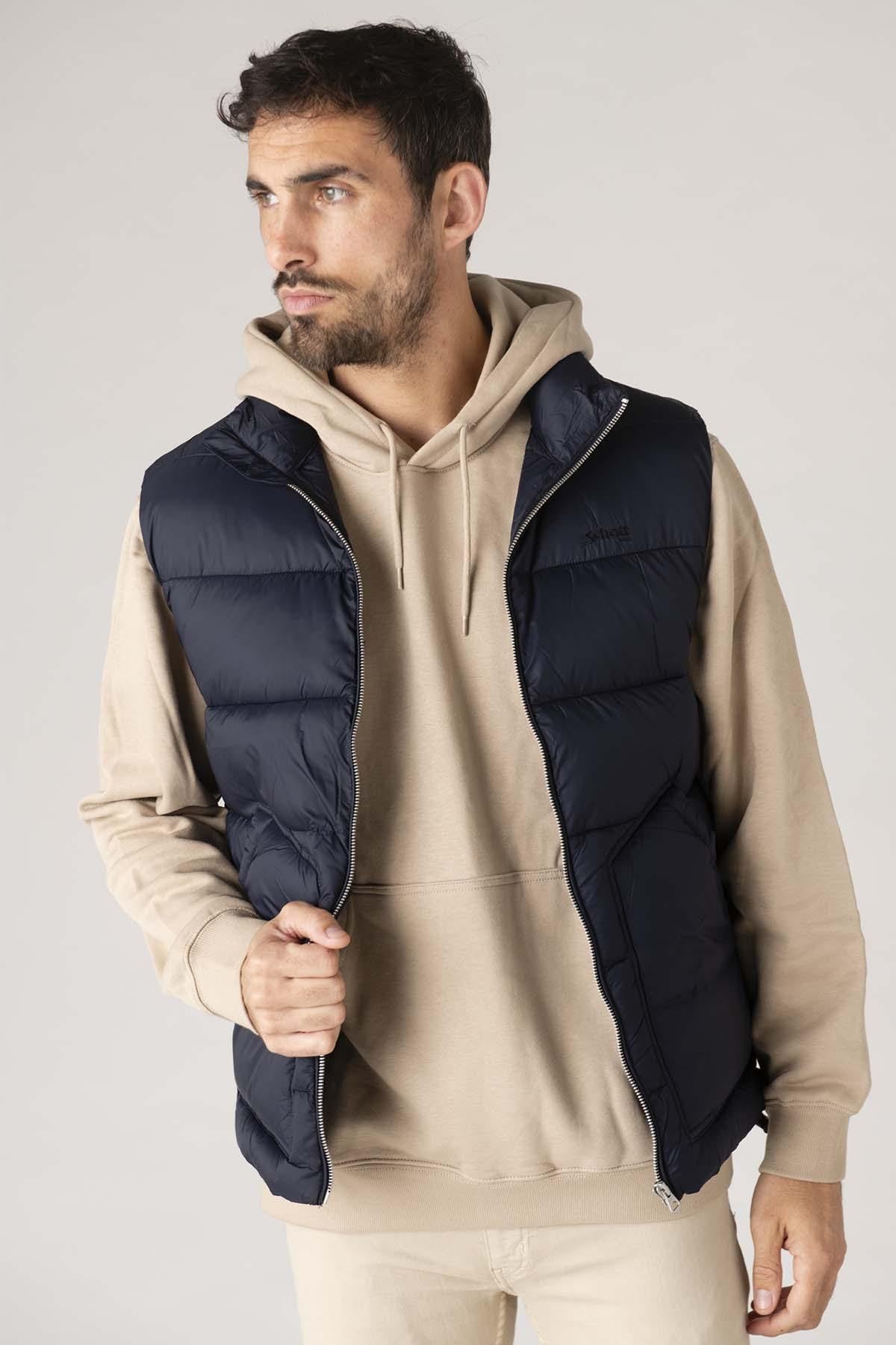 Sleeveless down jacket in navy blue recycled nylon - Image n°1