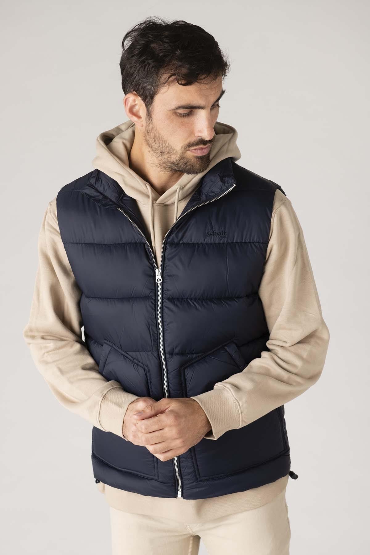 Sleeveless down jacket in navy blue recycled nylon - Image n°3