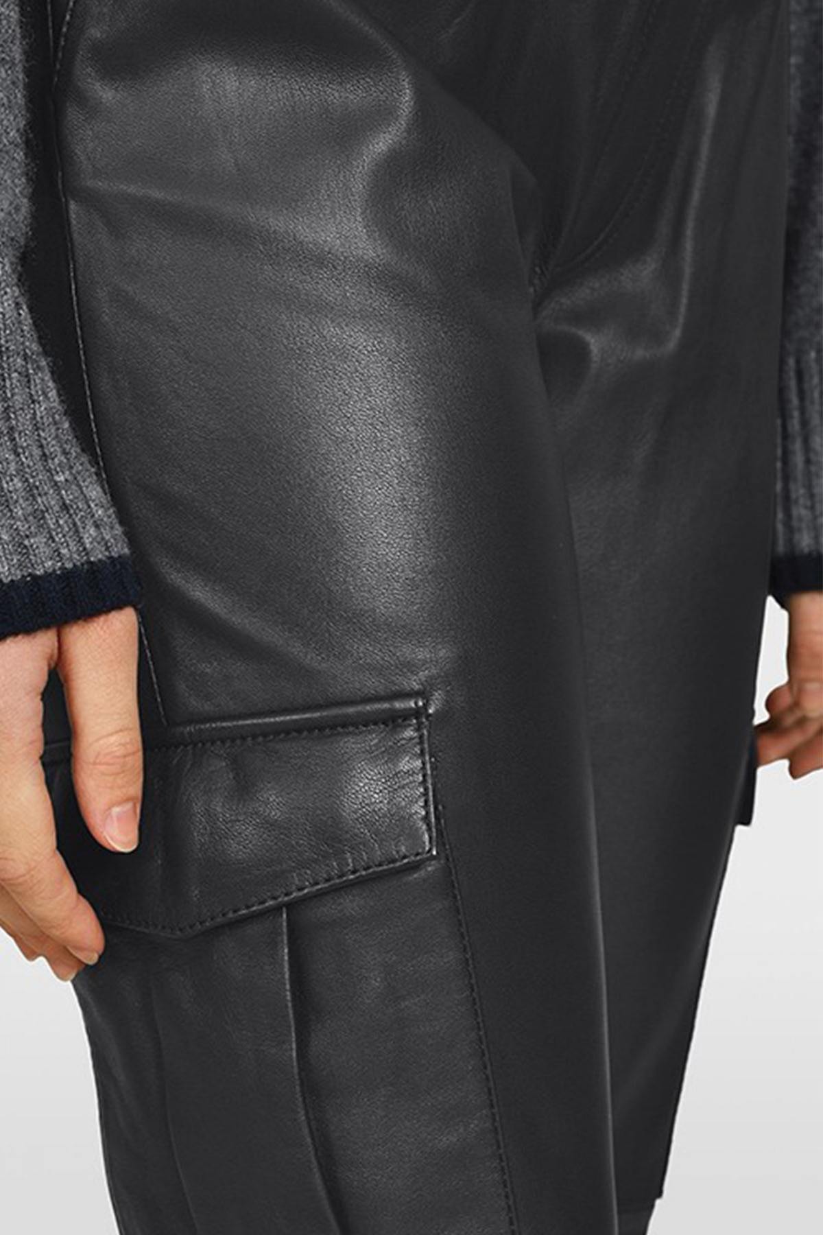 Black leather cargo pants for women - Image n°5