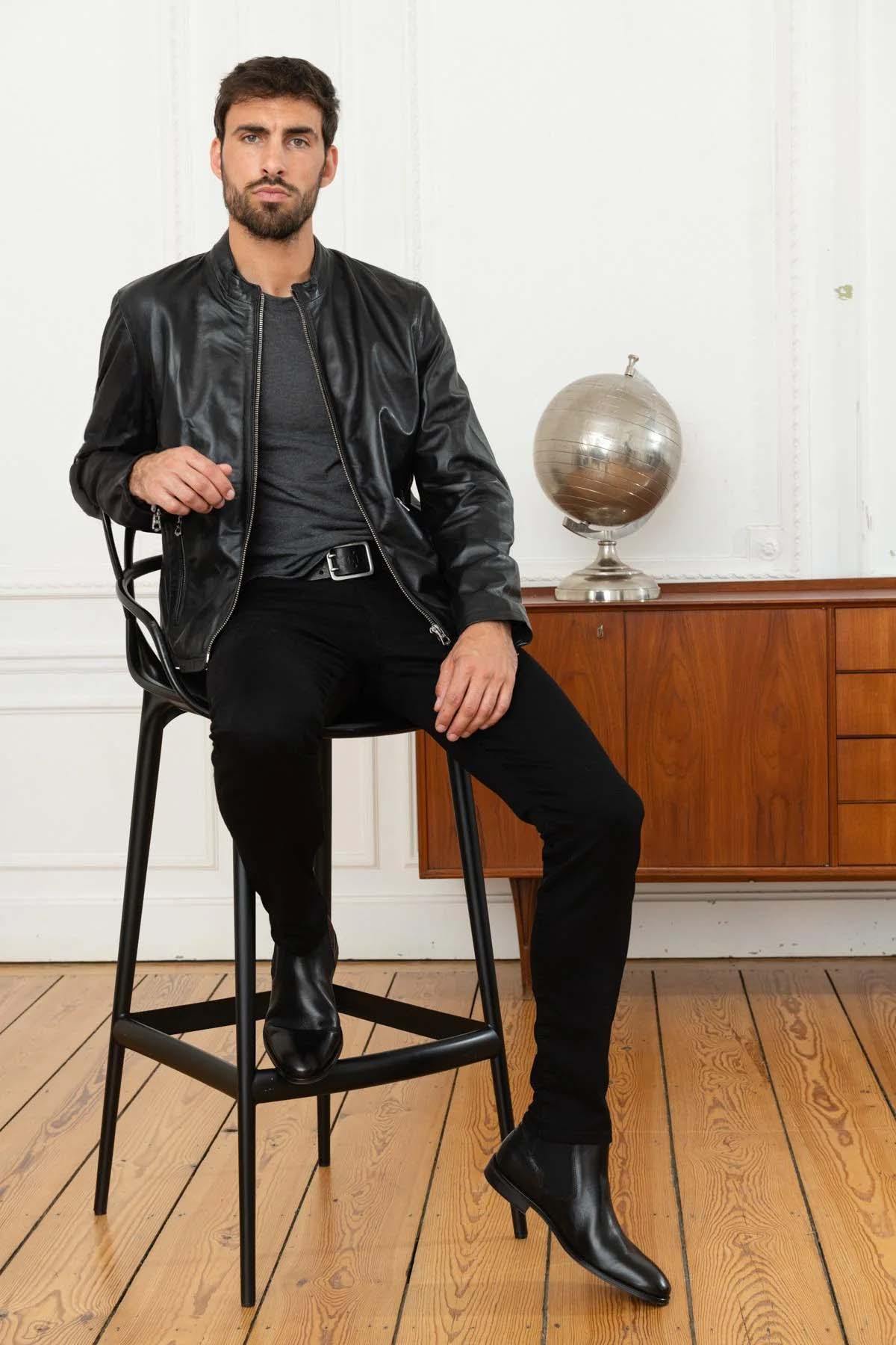 Round collar jacket in black genuine leather - Image n°2