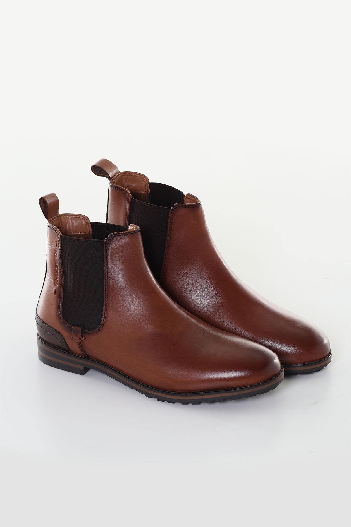 Cognac-colored Chelsea boots for men - Image n°1