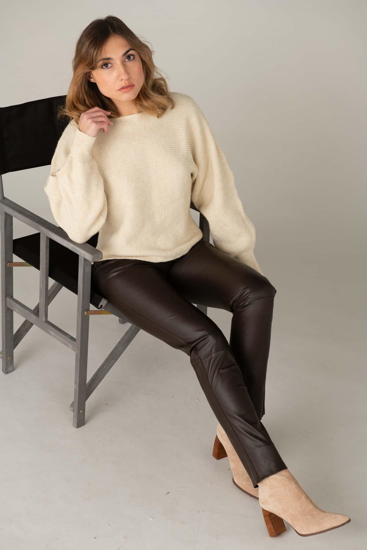 Women's dark brown leather pants - Image n°1