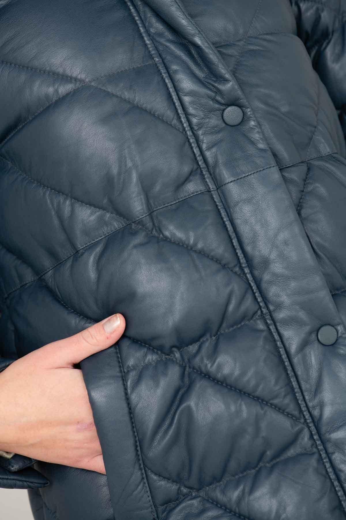 Women's long petrol blue leather down jacket - Image n°6