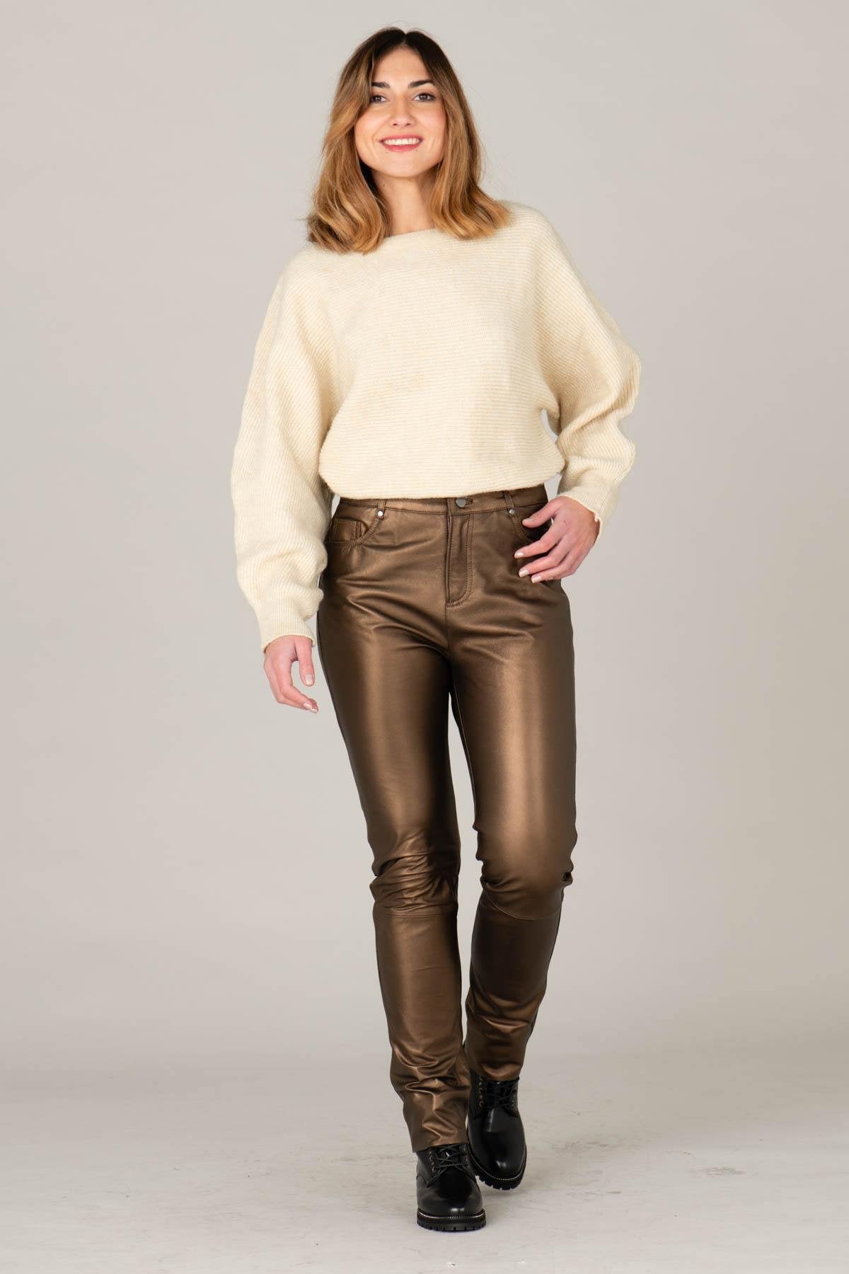 Gold-colored metallic-effect leather pants - Image n°1