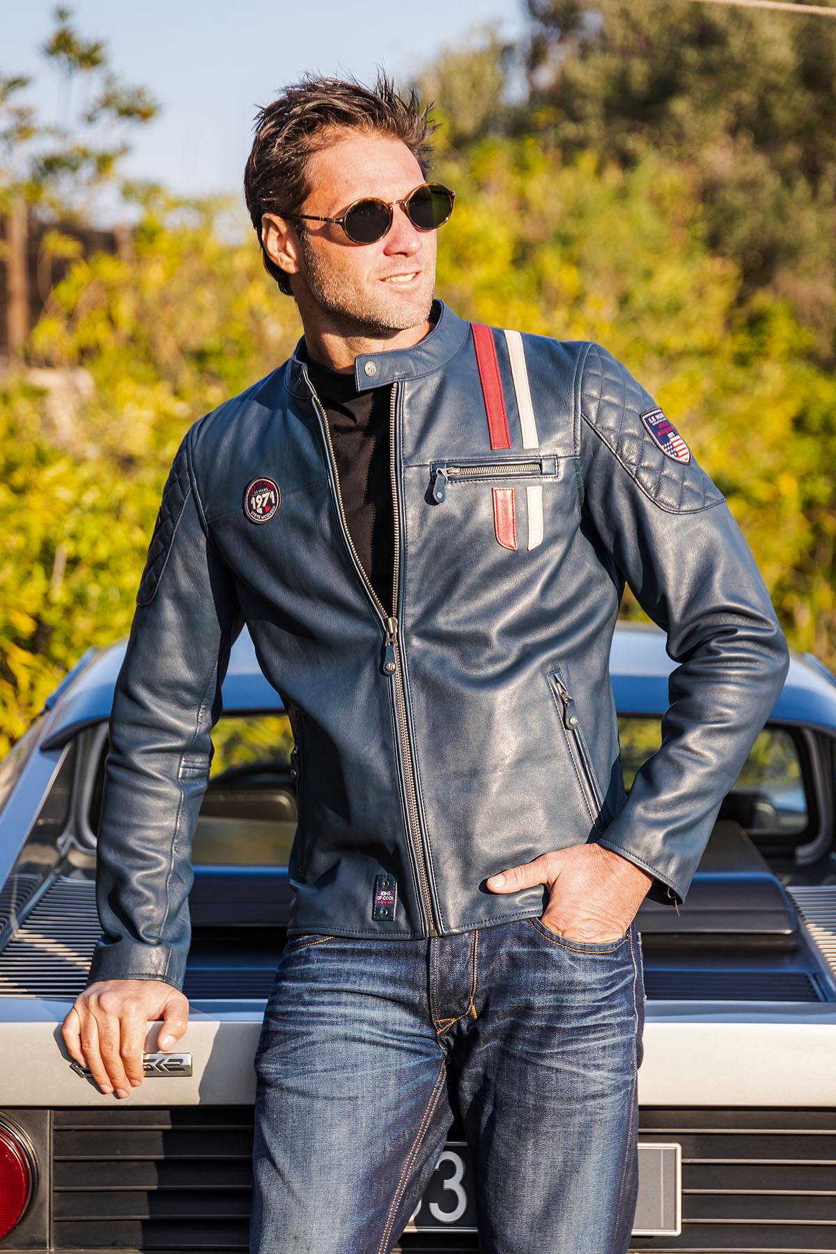 Leather jacket with royal blue biker collar - Image n°1