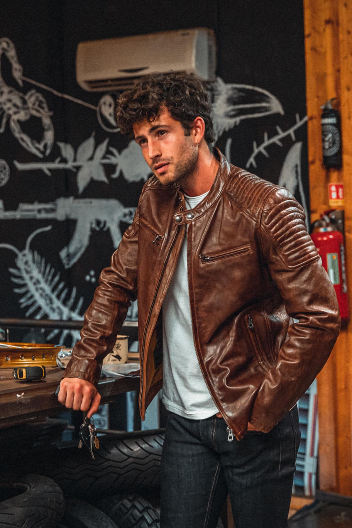 Vintage look biker style leather jacket - Image n°1