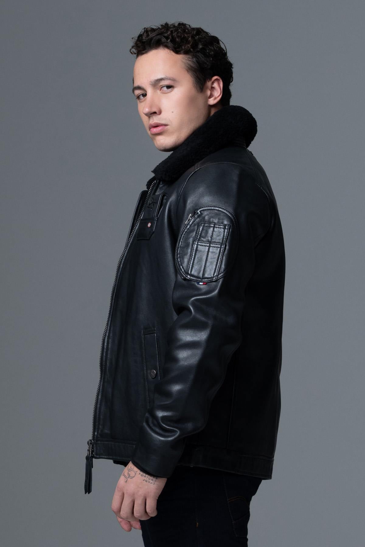 Air and Space Force collector's black leather jacket - Image n°10