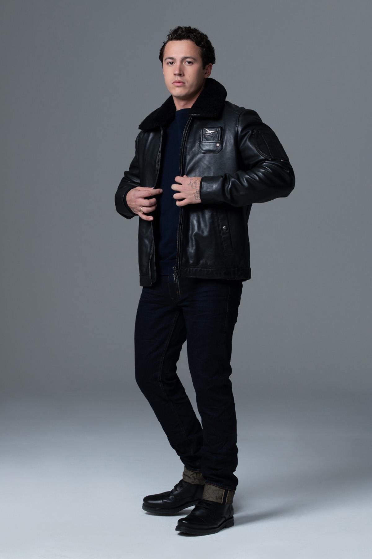 Air and Space Force collector's black leather jacket - Image n°4