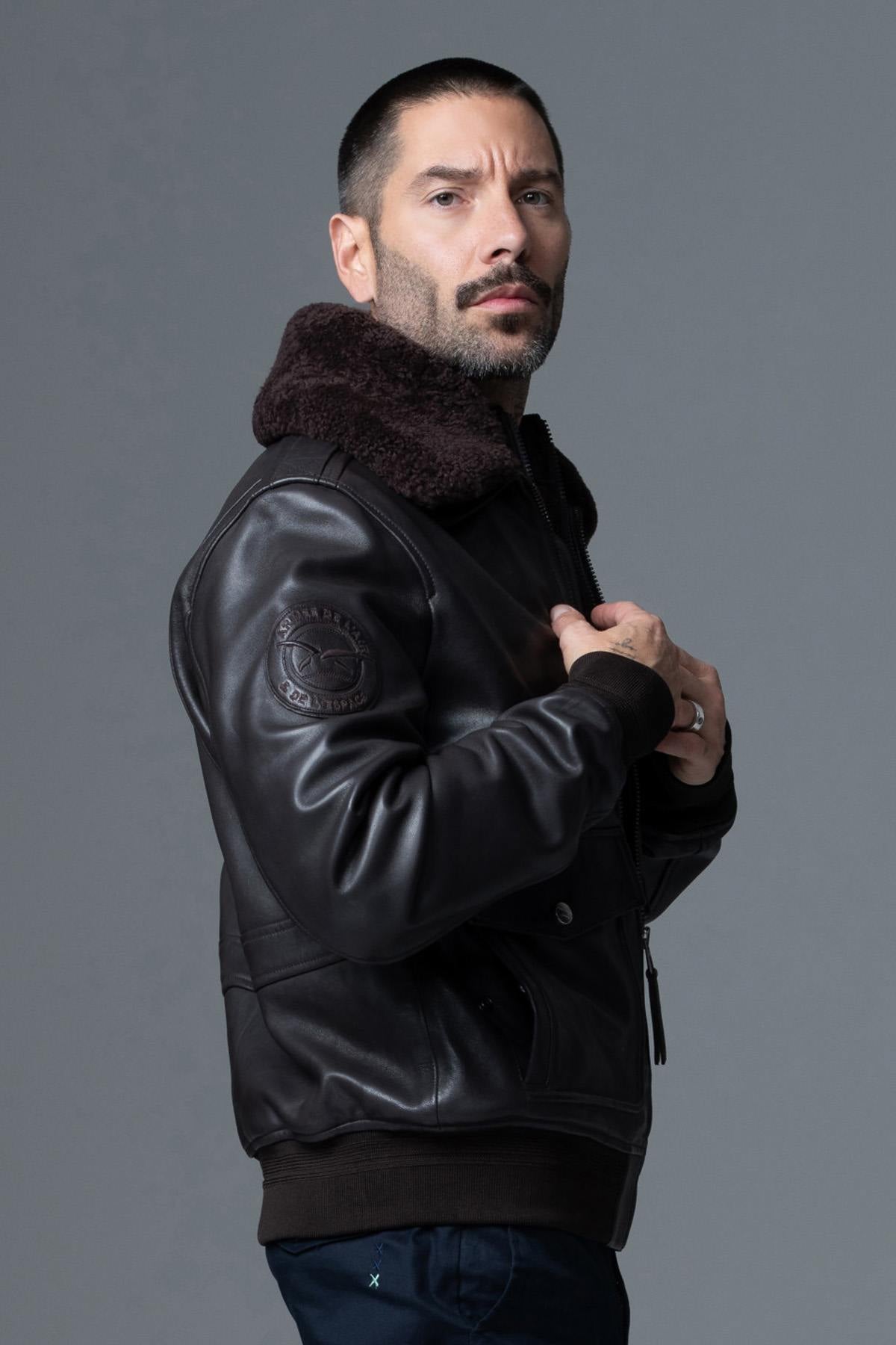 Collector's brown leather jacket with premium finishes - Image n°6