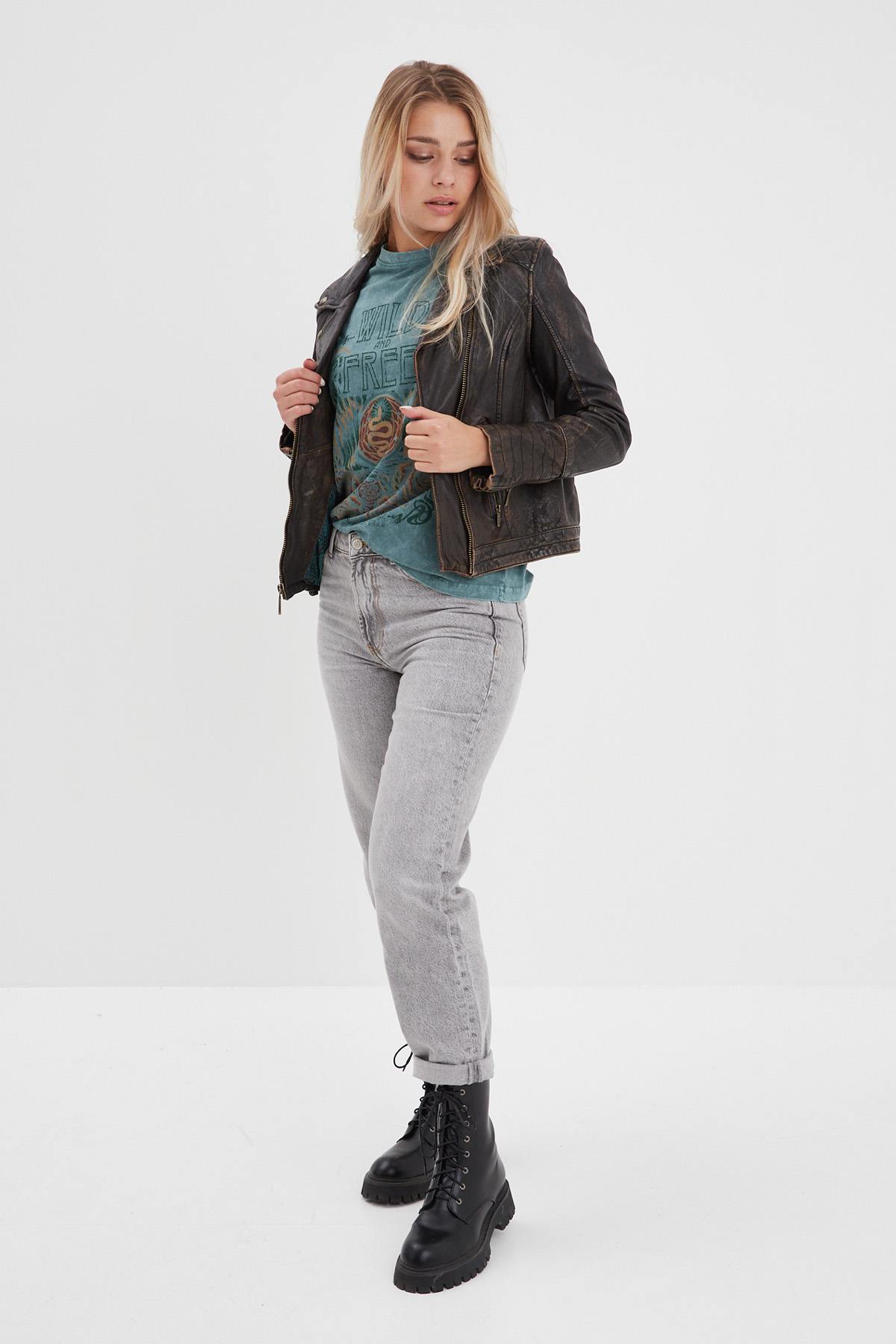 Distressed leather jacket for women - Image n°4