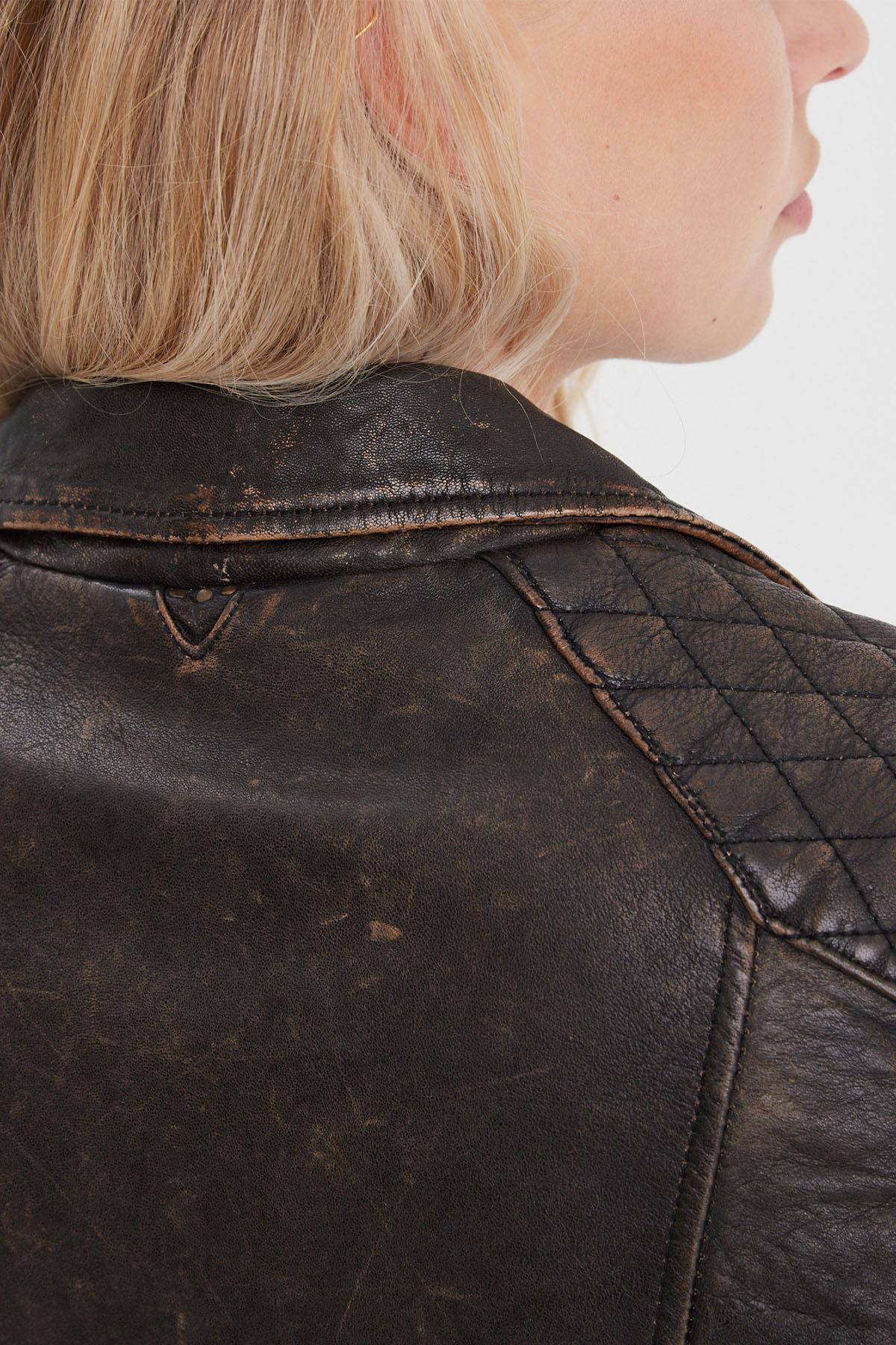 Distressed leather jacket for women - Image n°5