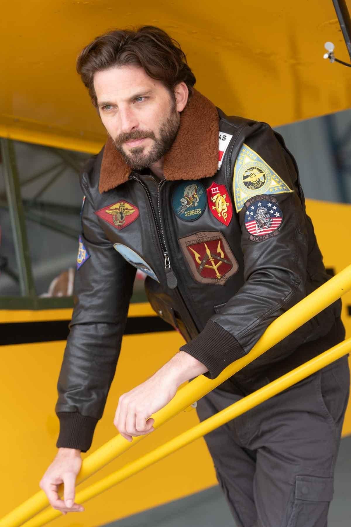 Replica of Maverick's leather jacket - Top Gun - Image n°1