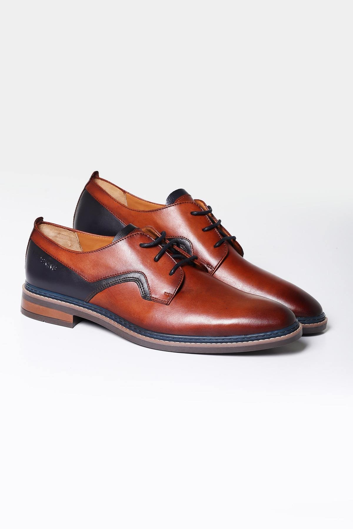 Elegant leather dress shoes - Image n°1