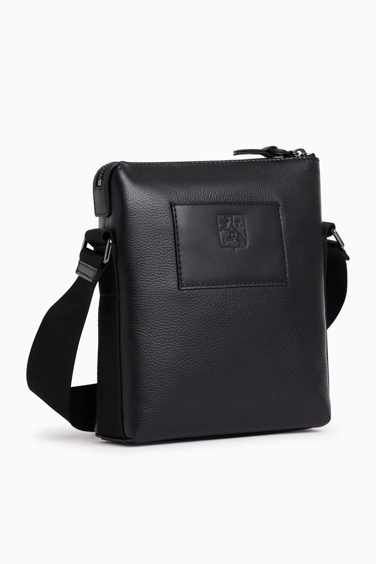 Contemporary urban style black leather bag - Image n°4